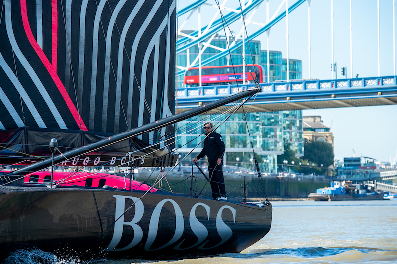 Yachtsman Alex Thomson Sails His New IMOCA Race Yacht on The River ...