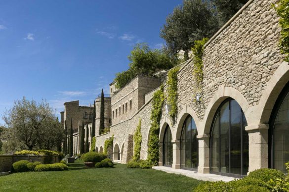 96484-root-exteriors-gardens