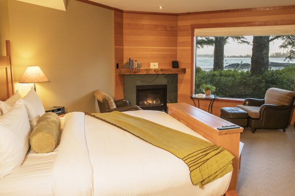 frank_island_room.1400×976